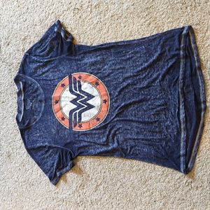 Wonder Woman Distressed T-shirt Jrs Sz M
